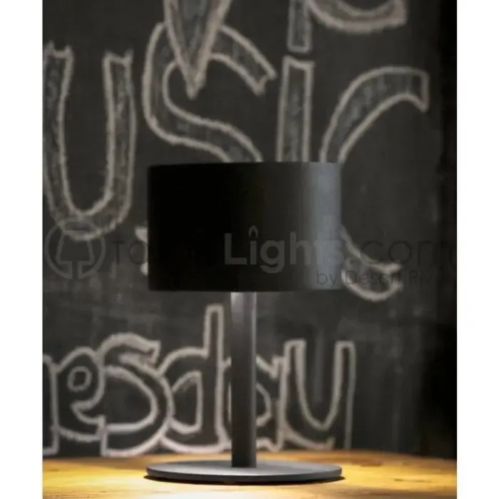 Maiori La Lampe Pose 1 Table Lamp (Light Taupe)