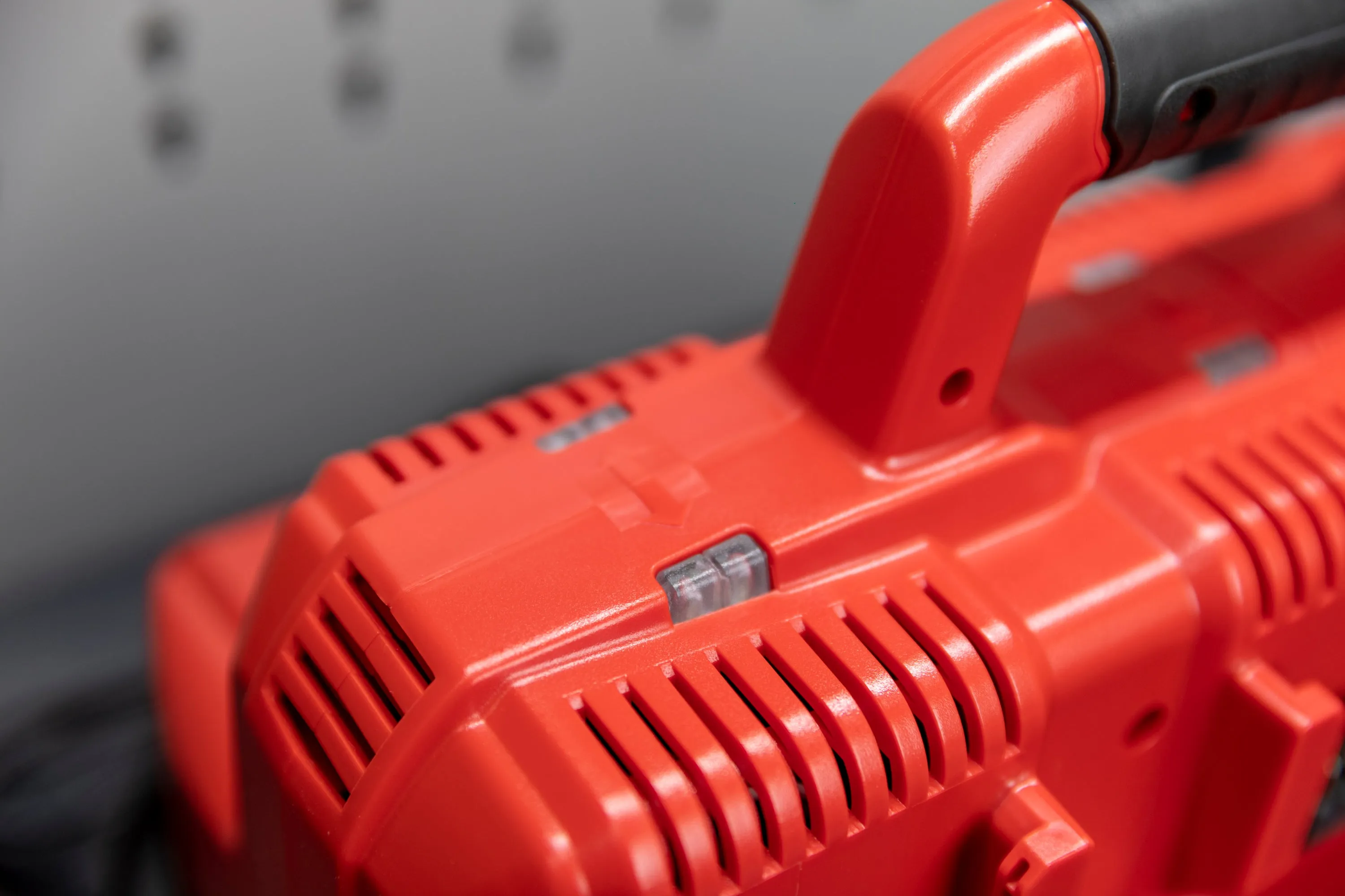 Milwaukee M18™ & M12™ Rapid Charge Station