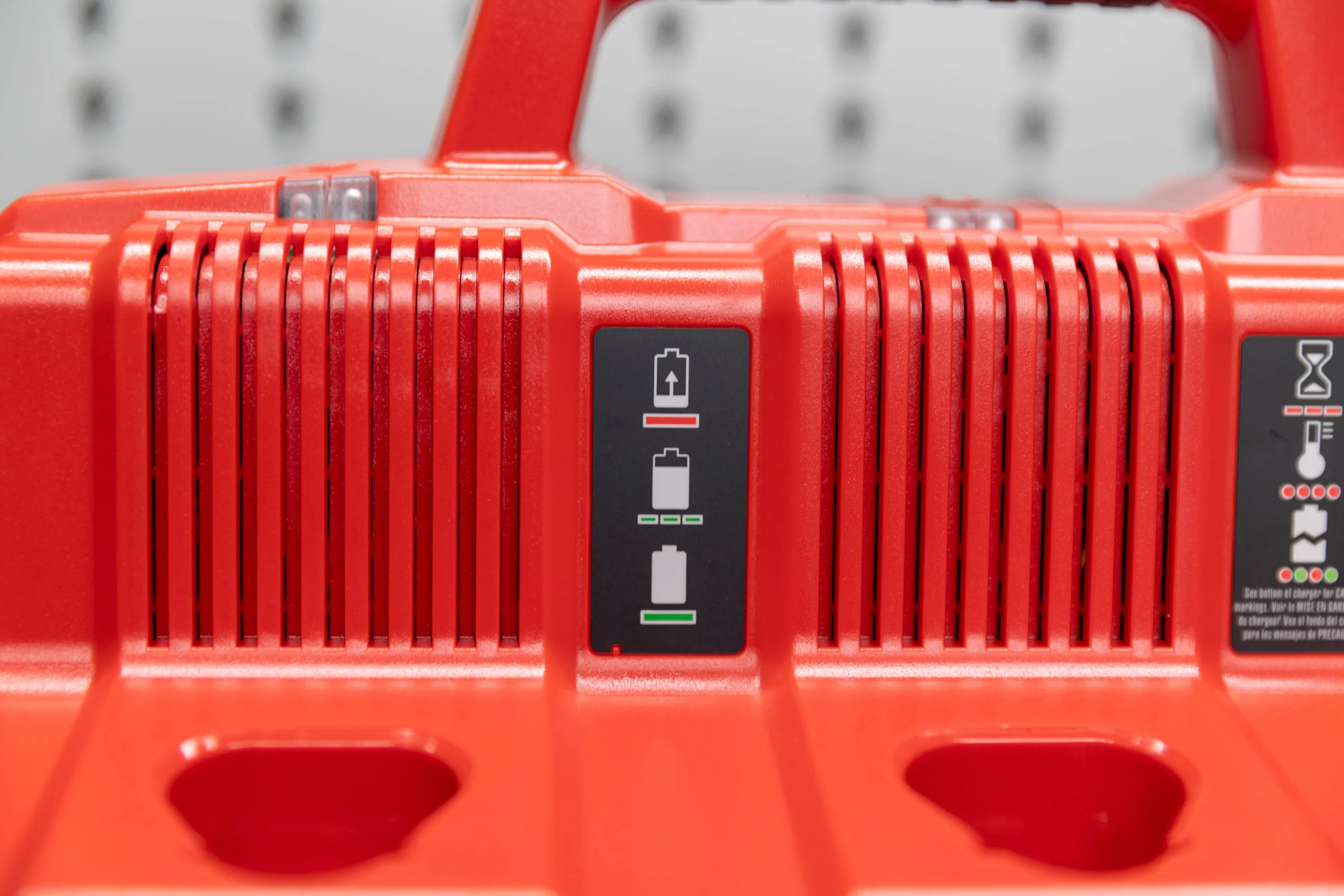 Milwaukee M18™ & M12™ Rapid Charge Station