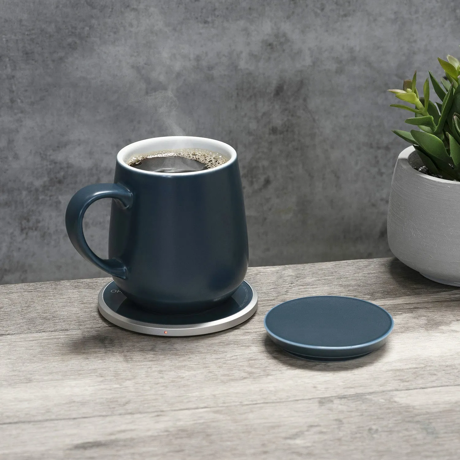 Ui Self-Heating Ceramic Mug & Wireless Charger