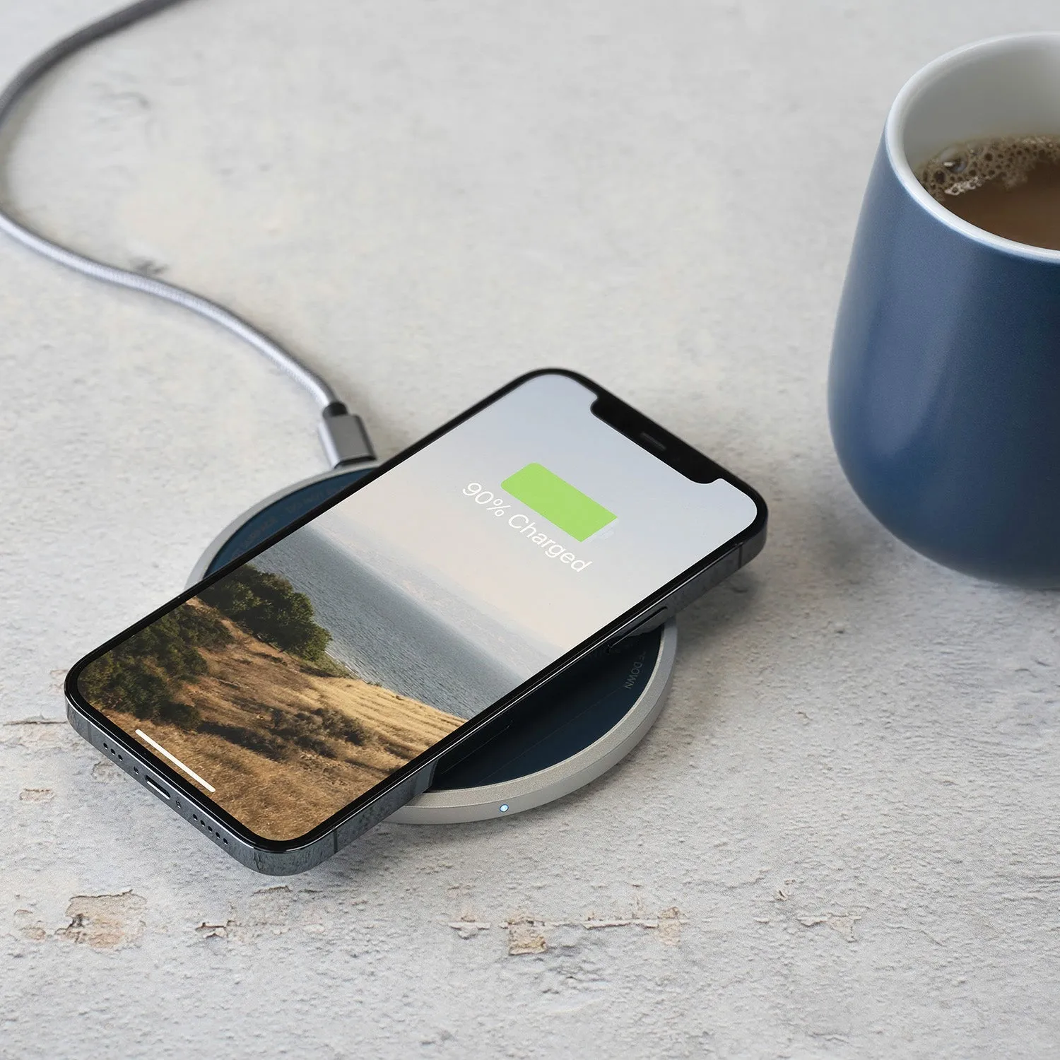 Ui Self-Heating Ceramic Mug & Wireless Charger