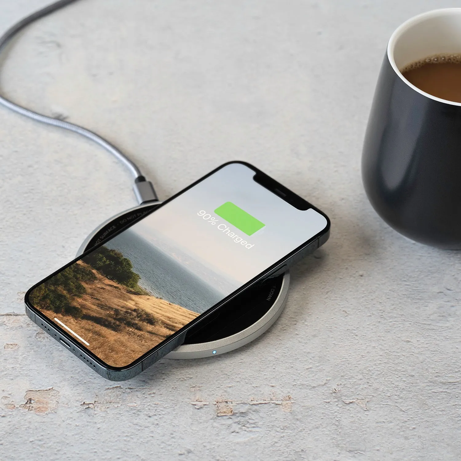 Ui Self-Heating Ceramic Mug & Wireless Charger