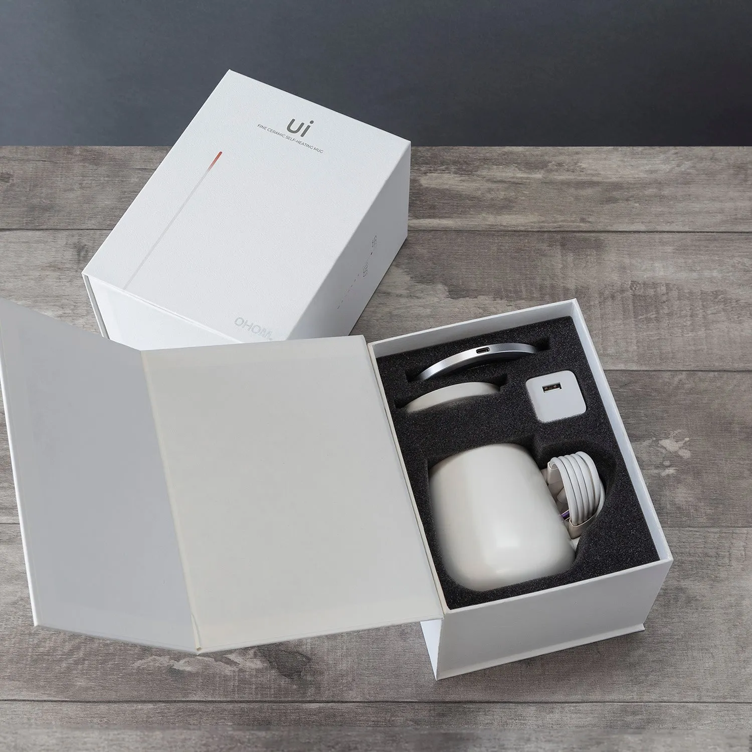 Ui Self-Heating Ceramic Mug & Wireless Charger