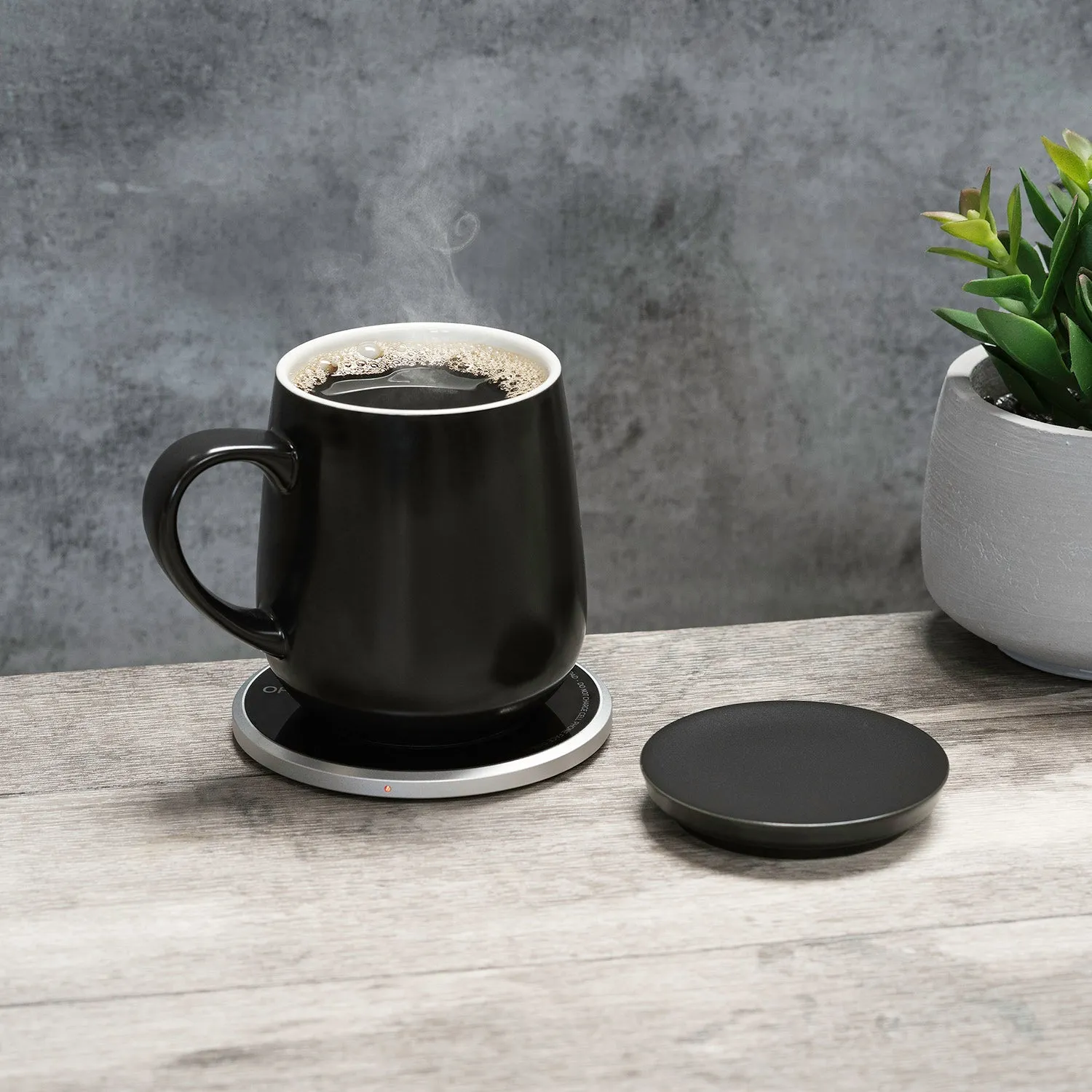 Ui Self-Heating Ceramic Mug & Wireless Charger